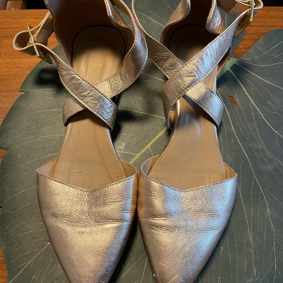 Poppy Barley Gold Flat - Size 9 - Picture 4 of 7